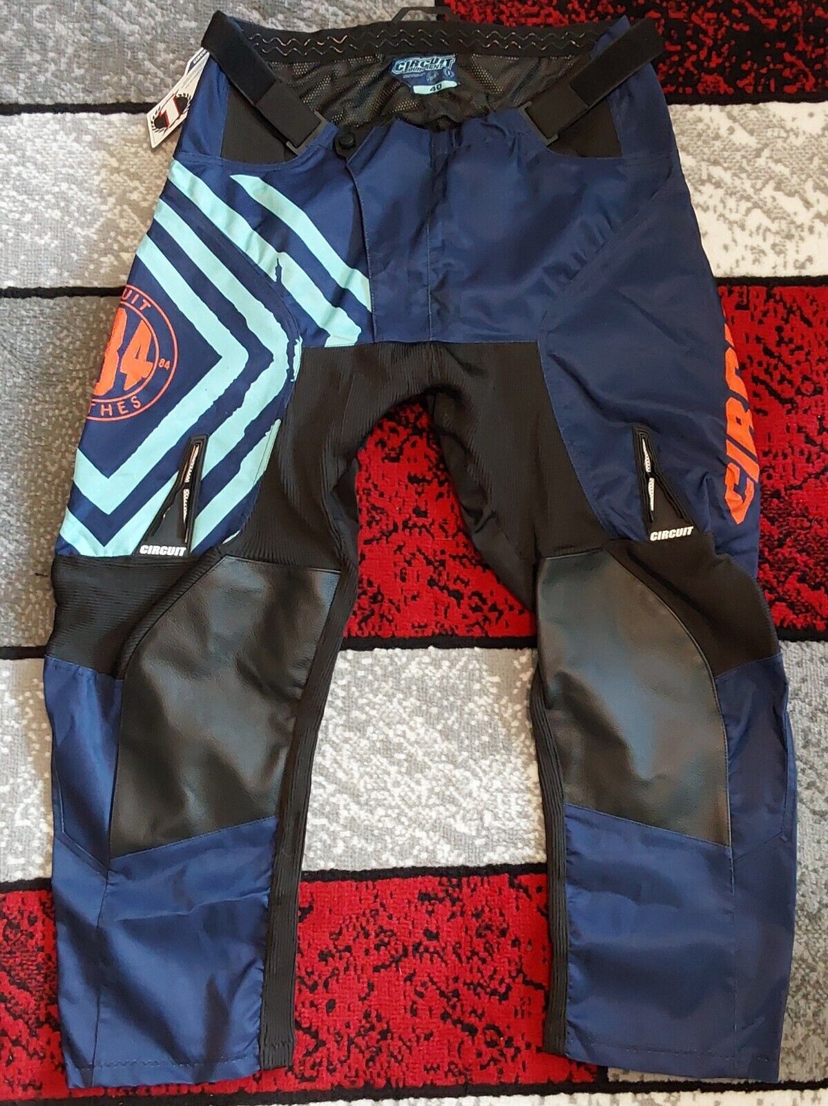 Circuit Equipment Reflex Gear Set Pants Blue Aqua Size 40 NWT