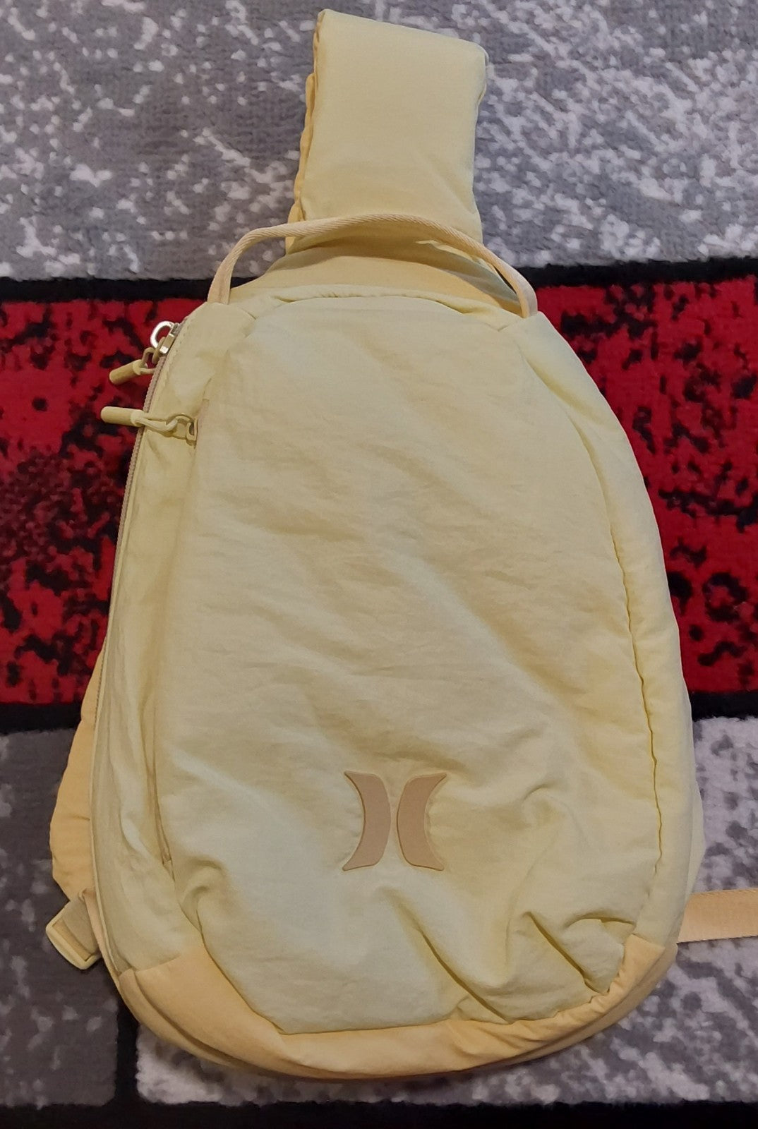 Hurley Horizon Crossbody Sling Bag Backpack Yellow 🔥🔥🔥
