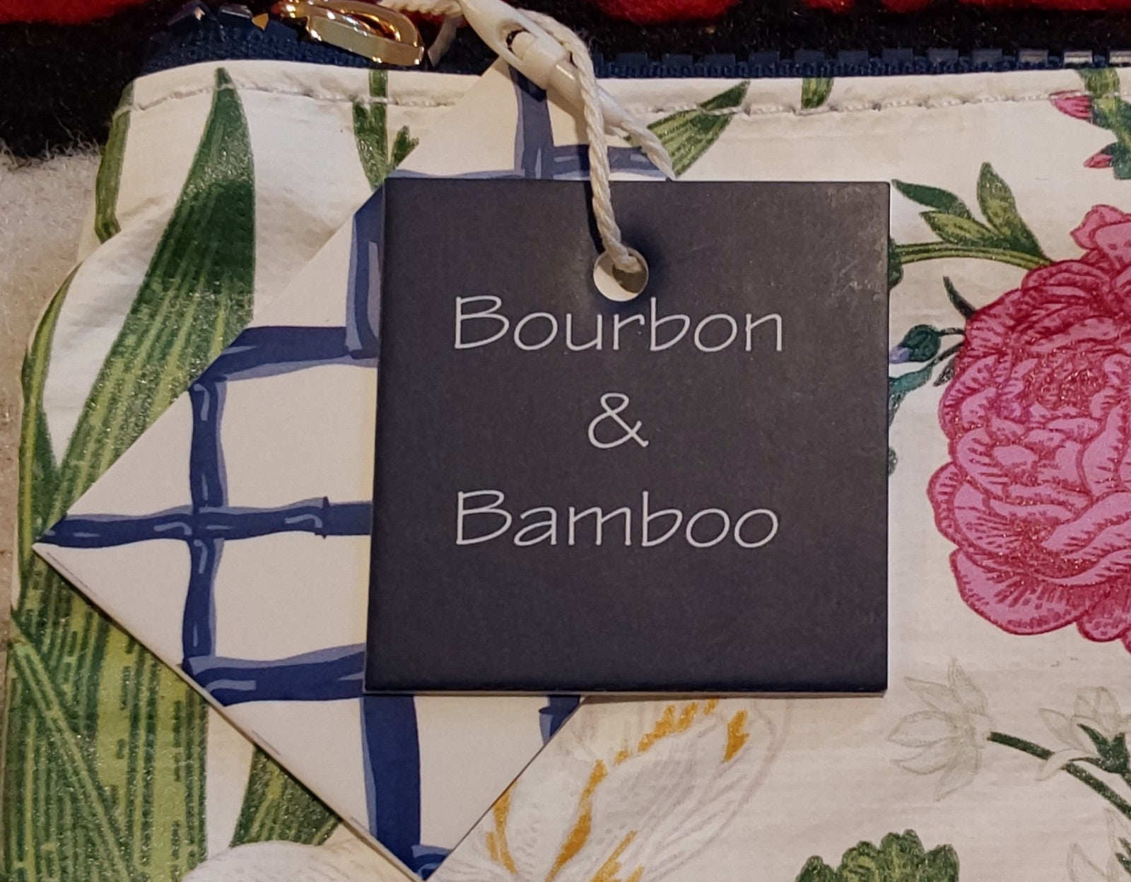 Under Armour No Boundaries Neiman Marcus Bourbon & Bamboo Bag Lot Of 4🔥🔥🔥
