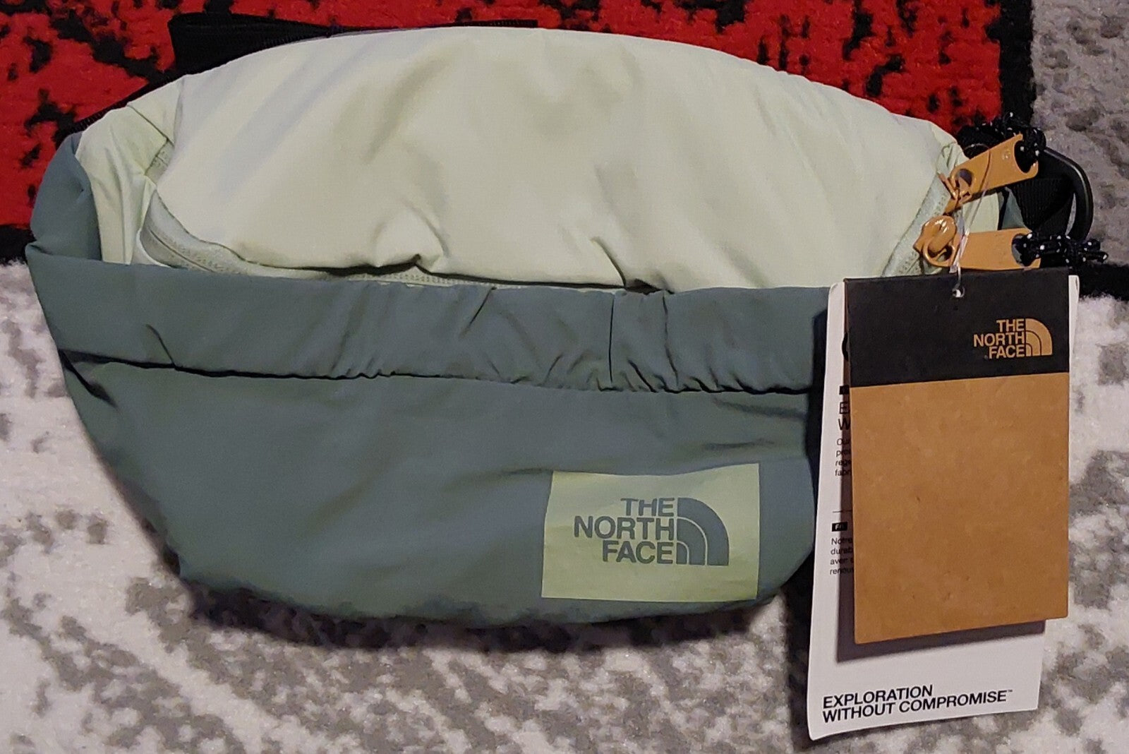 The North Face Mountain Lumbar Waistpack Fanny Pack Dark Sage NWT🔥🔥🔥