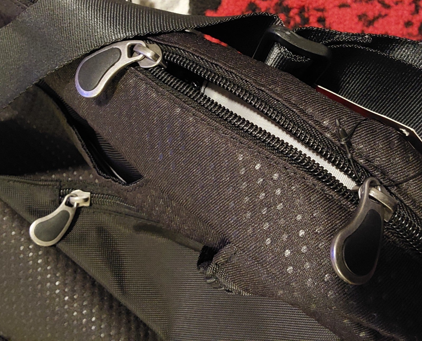 Healthy Back Bag "Product Sample" Active Traveler Black NWT 🔥🔥🔥