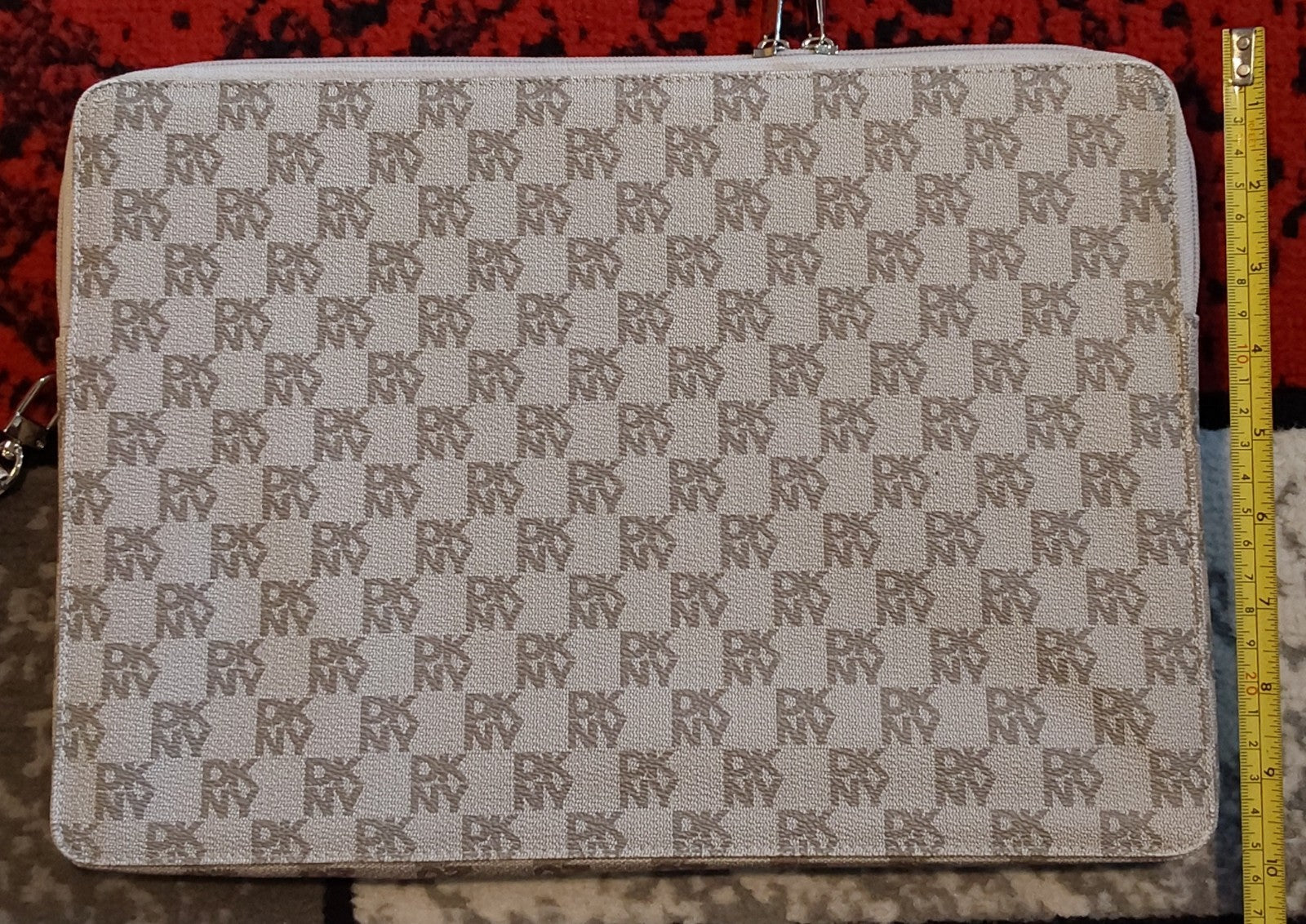 DKNY 13 / 14 inch Checkered  Striped Monogram Laptop Sleeve Beige NWOT 🔥🔥🔥
