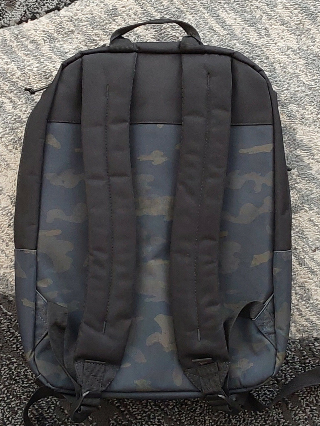 New Era Multiple Pocket Camo & Black "Las Vegas " Backpack NWOT🔥🔥🔥.