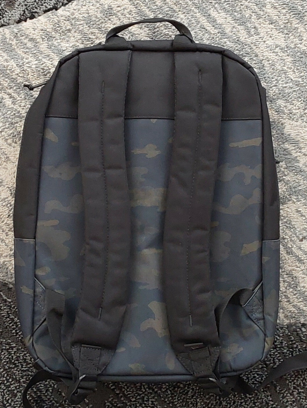 New Era Multiple Pocket Camo & Black "Las Vegas " Backpack NWOT🔥🔥🔥.